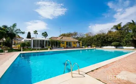 Prodej domu 125 m² s pozemkem 125 m², Guadalmina Baja, Španělsko