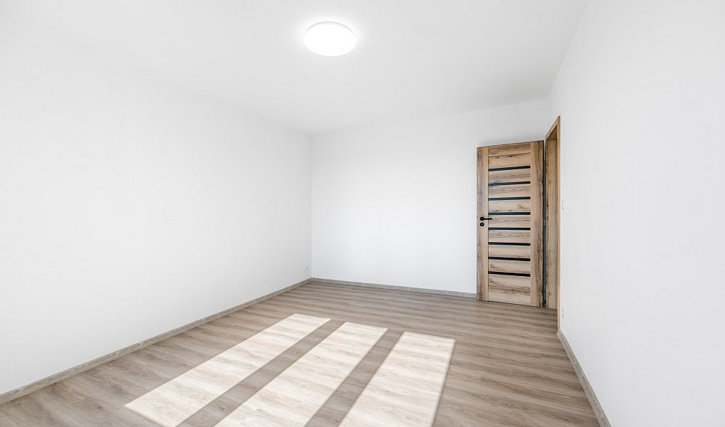 Prodej bytu 3+1 66 m², Bor – náhled fotky 8