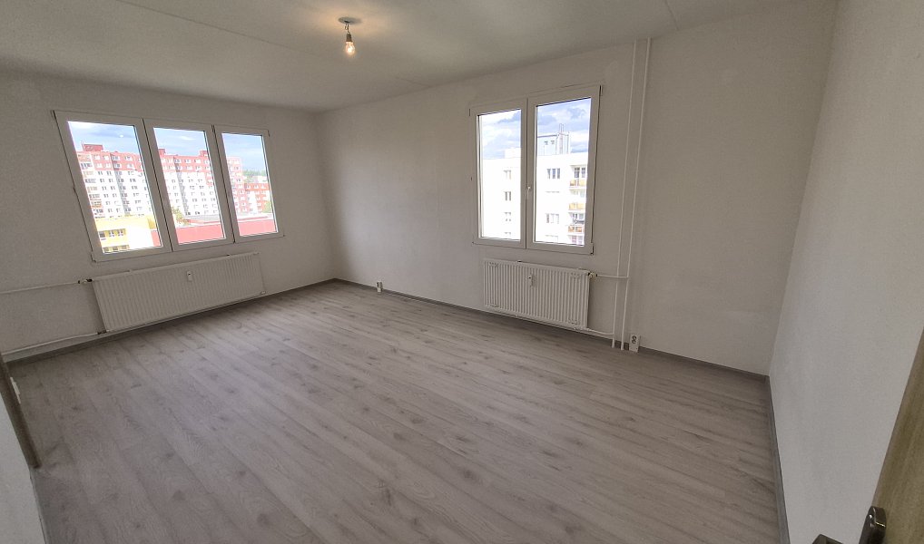 Pronájem bytu 4+1 85 m², Plzeň – náhled fotky 7