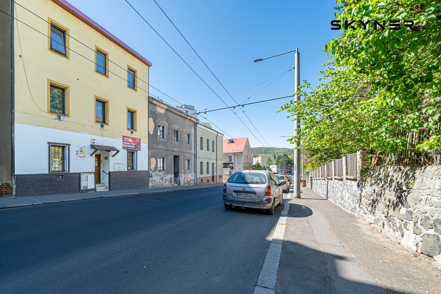 Prodej nájemního domu, činžáku 300 m²