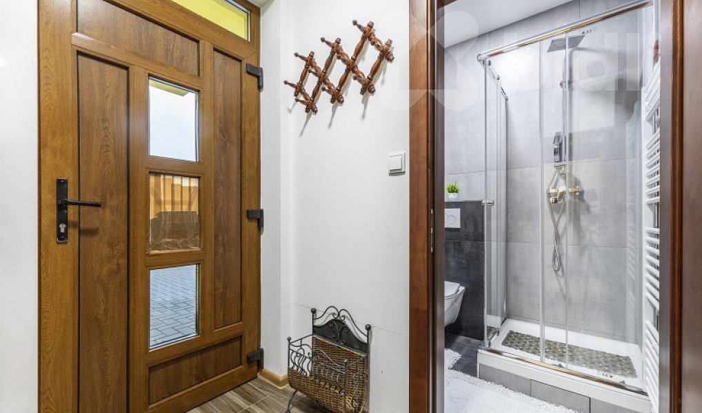 Prodej domu 160 m² s pozemkem 591 m², Jeneč – náhled fotky 18