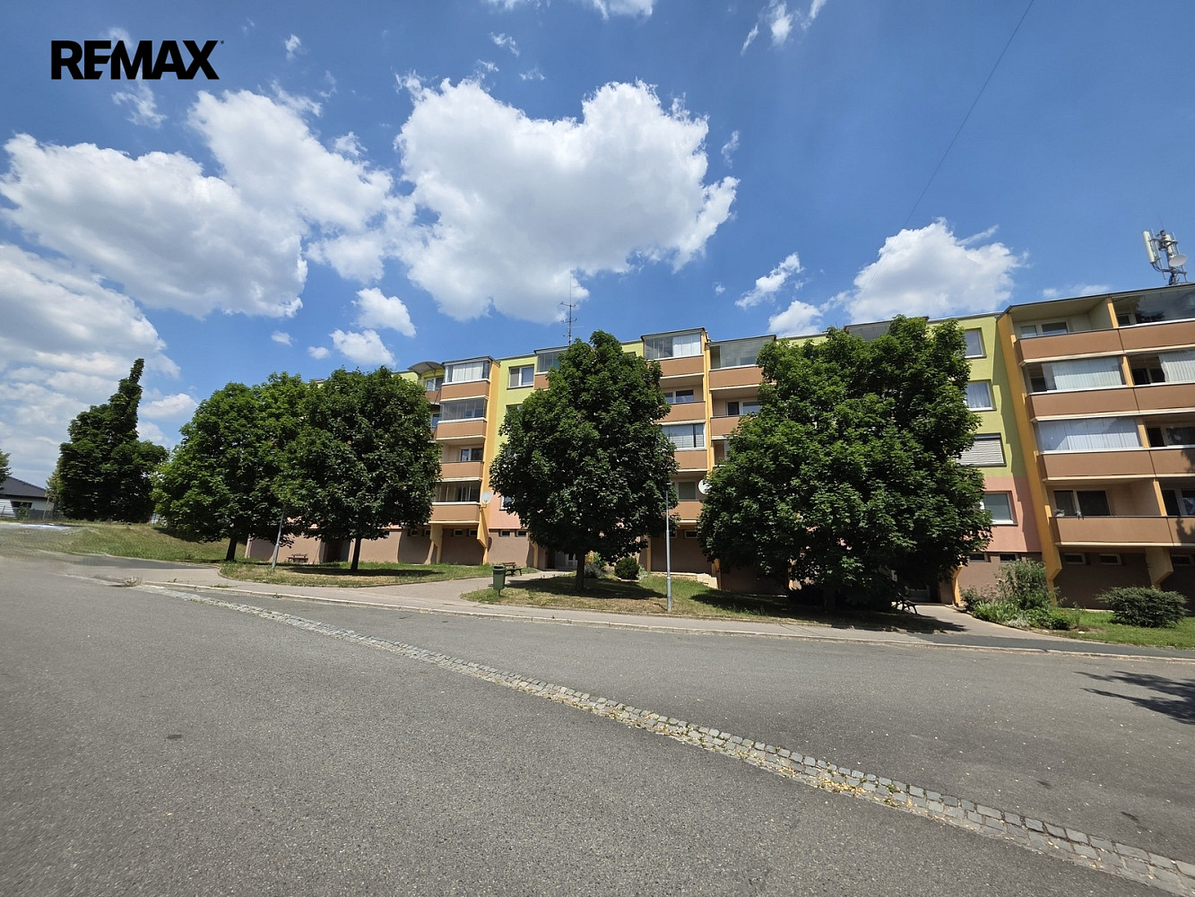 Prodej bytu 2+1 61 m² — photo 2