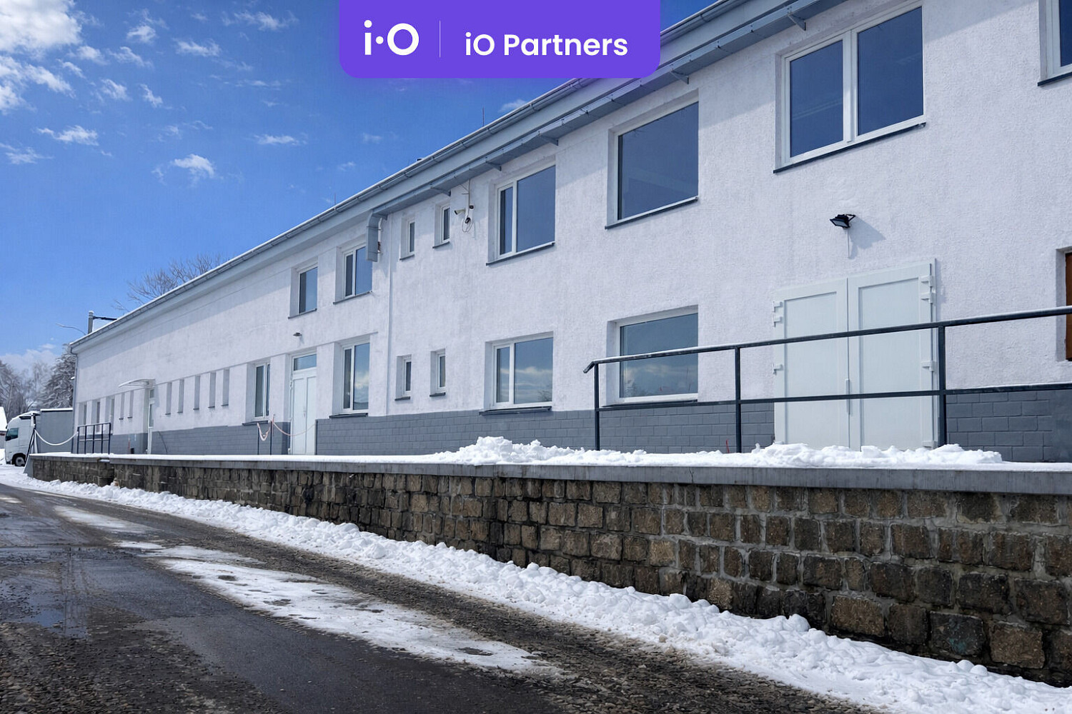 Pronájem skladovacích prostor 1 300 m² – fotografie 4