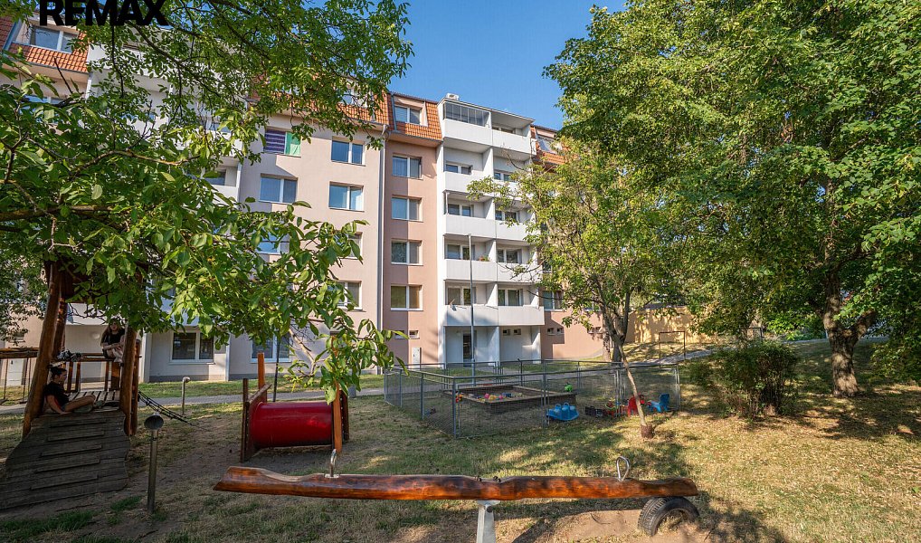 Prodej bytu 3+1 68 m², Valtice – náhled fotky 13