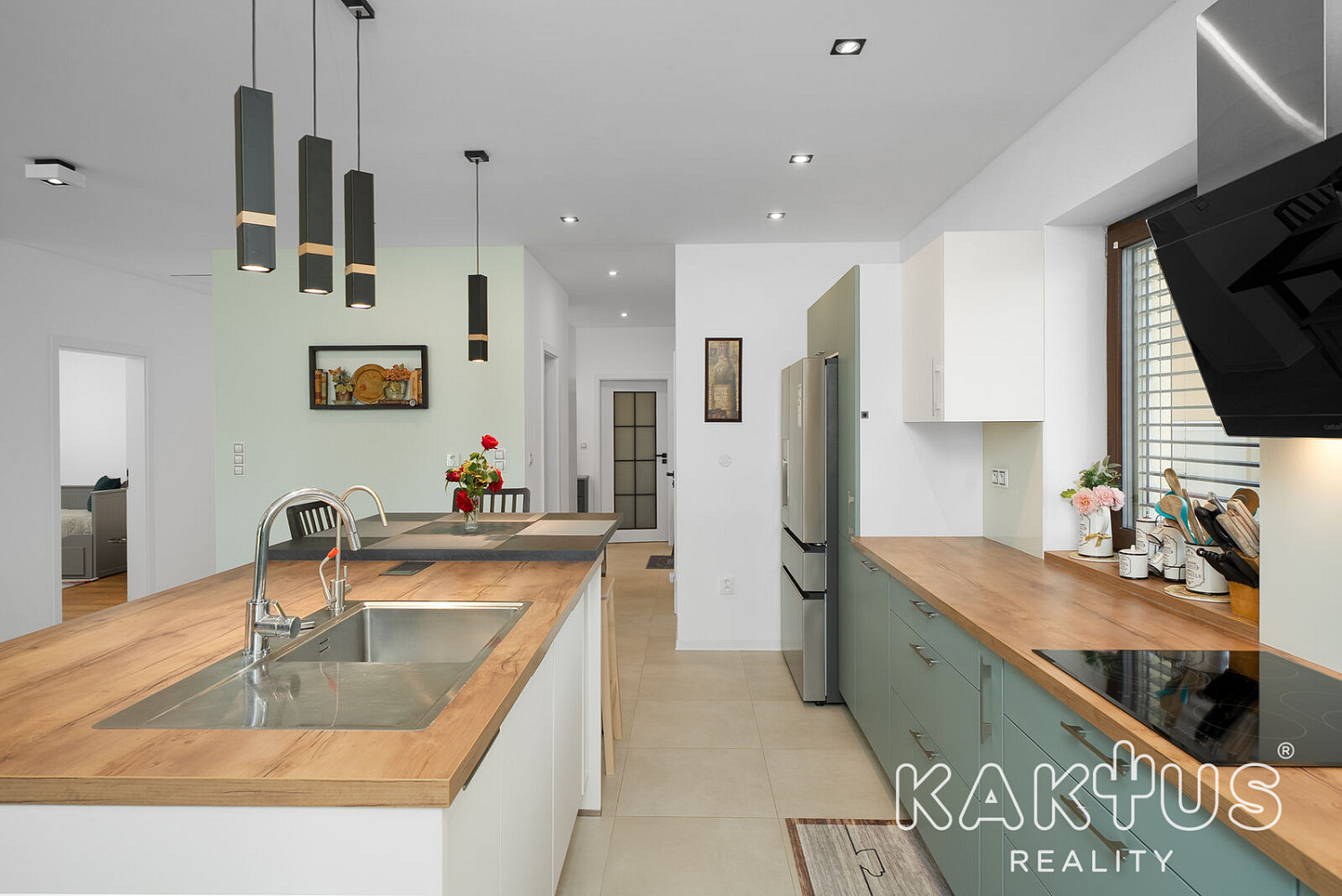Prodej domu 217 m² s pozemkem 916 m² – fotografie 5