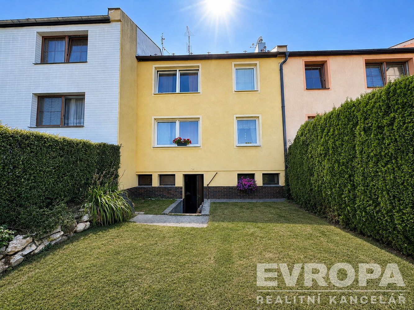 Prodej domu 180 m² s pozemkem 342 m² – fotografie 2