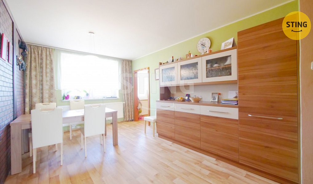 Prodej domu 295 m² s pozemkem 1 089 m², Holasovice – náhled fotky 12