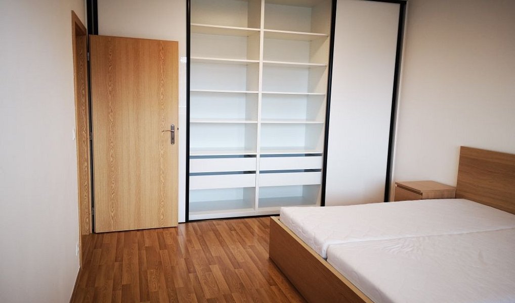 Pronájem bytu 2+kk 72 m², Zlín – náhled fotky 9