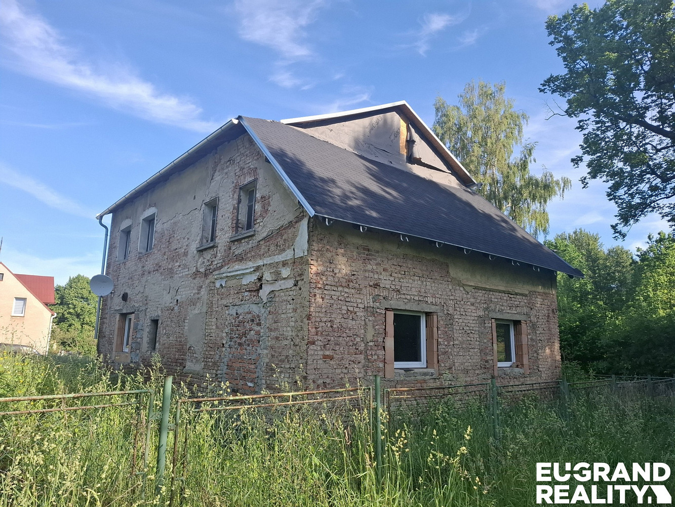Prodej domu 300 m² s pozemkem 900 m² – fotografie 2