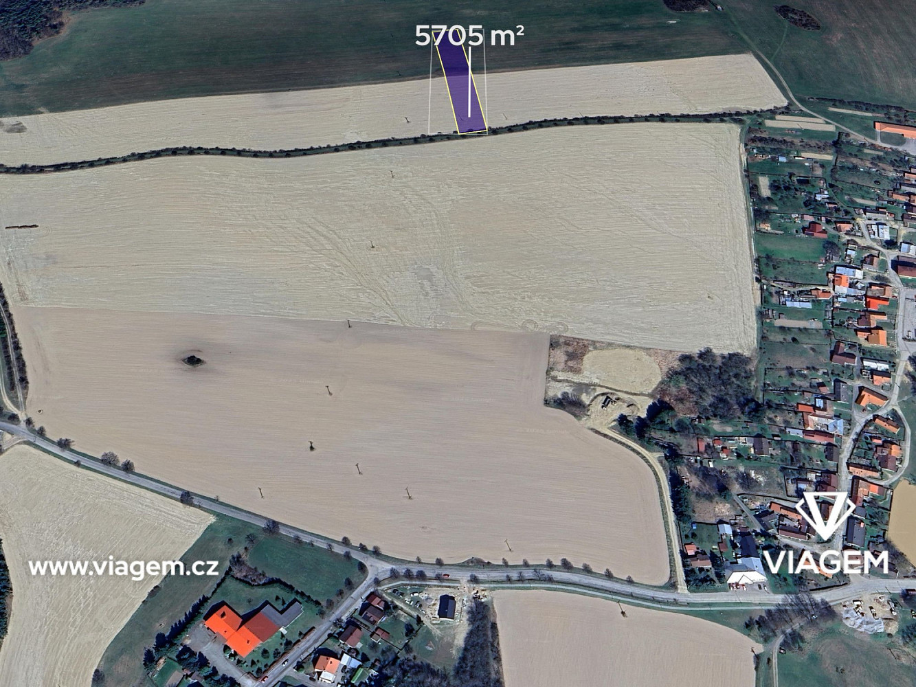 Prodej pole 1 901 m²