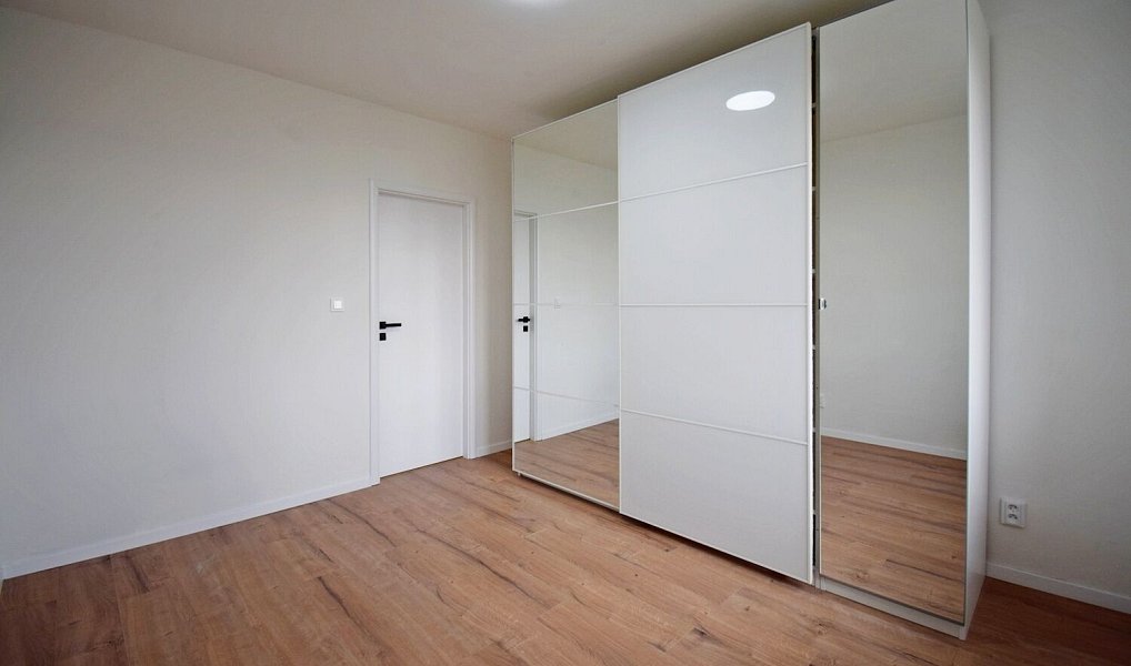 Pronájem bytu 2+1 56 m², Mníšek pod Brdy – náhled fotky 3