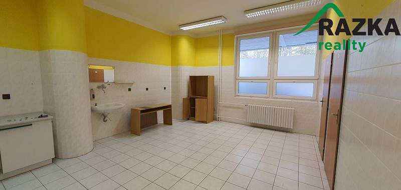 Pronájem kanceláře 54 m² – fotografie 3