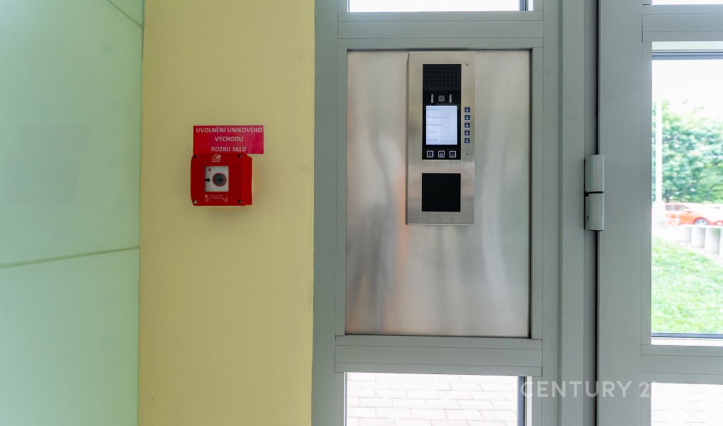 Pronájem bytu 2+kk 48 m², Praha – náhled fotky 33