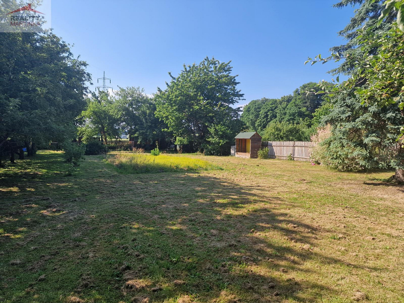 Prodej stavebního pozemku 1 060 m² – pohled 3