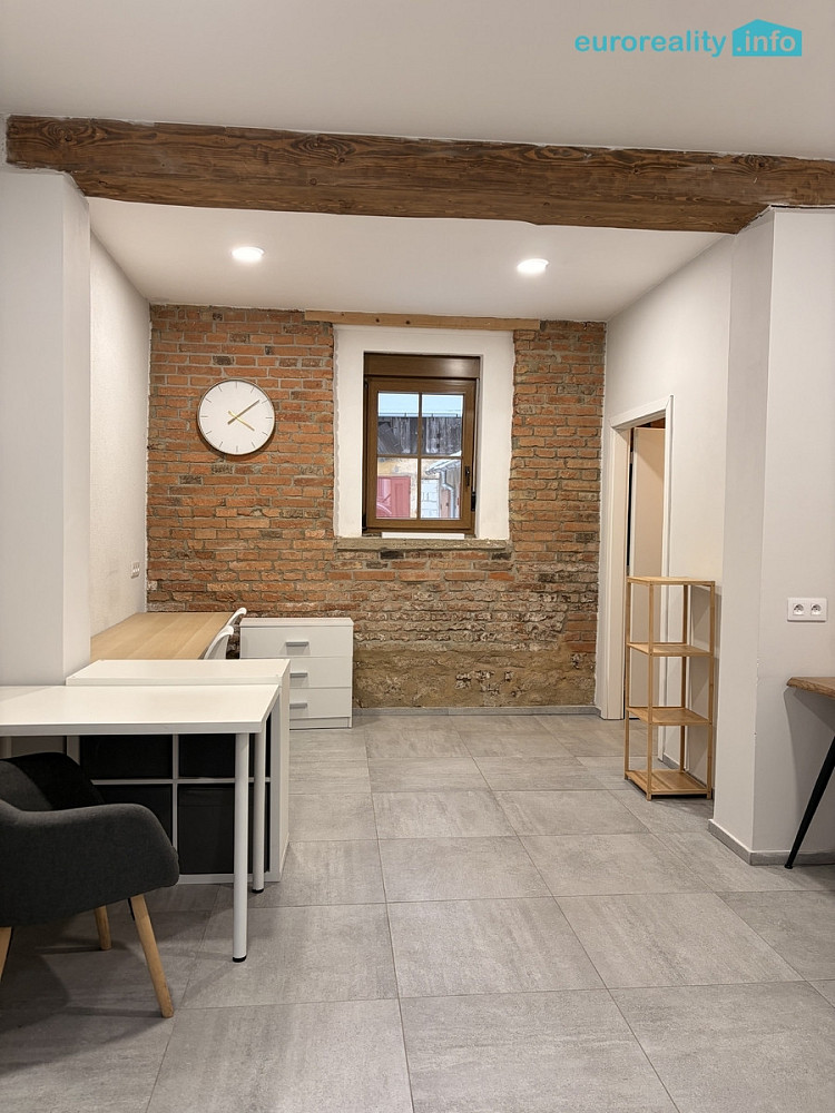 Pronájem kanceláře 25 m²