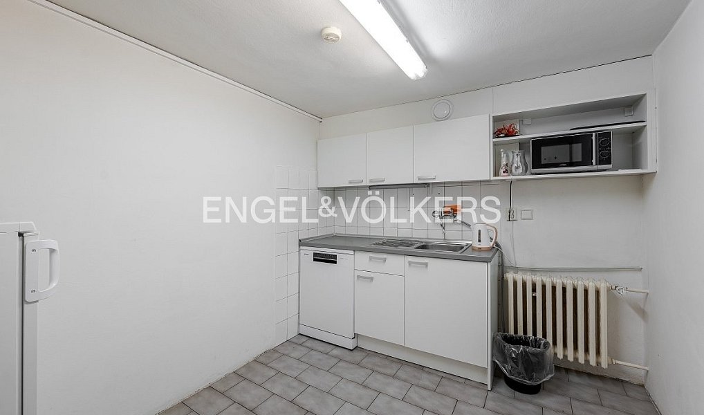 Pronájem kanceláře 92 m², Praha – náhled fotky 8