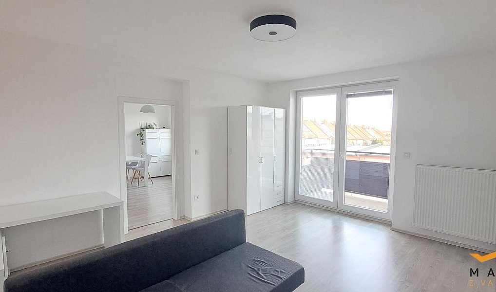Pronájem bytu 3+kk 65 m², Jihlava – náhled fotky 8