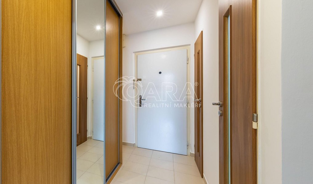 Pronájem bytu 2+kk 42 m², Praha – náhled fotky 2