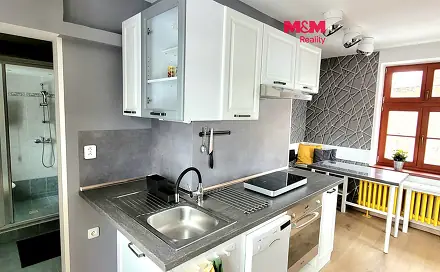 Pronájem bytu 1+1 37 m², Střelecká, Jablonec nad Nisou