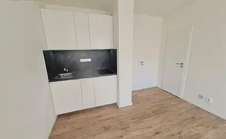 Pronájem bytu 1+kk 28 m²