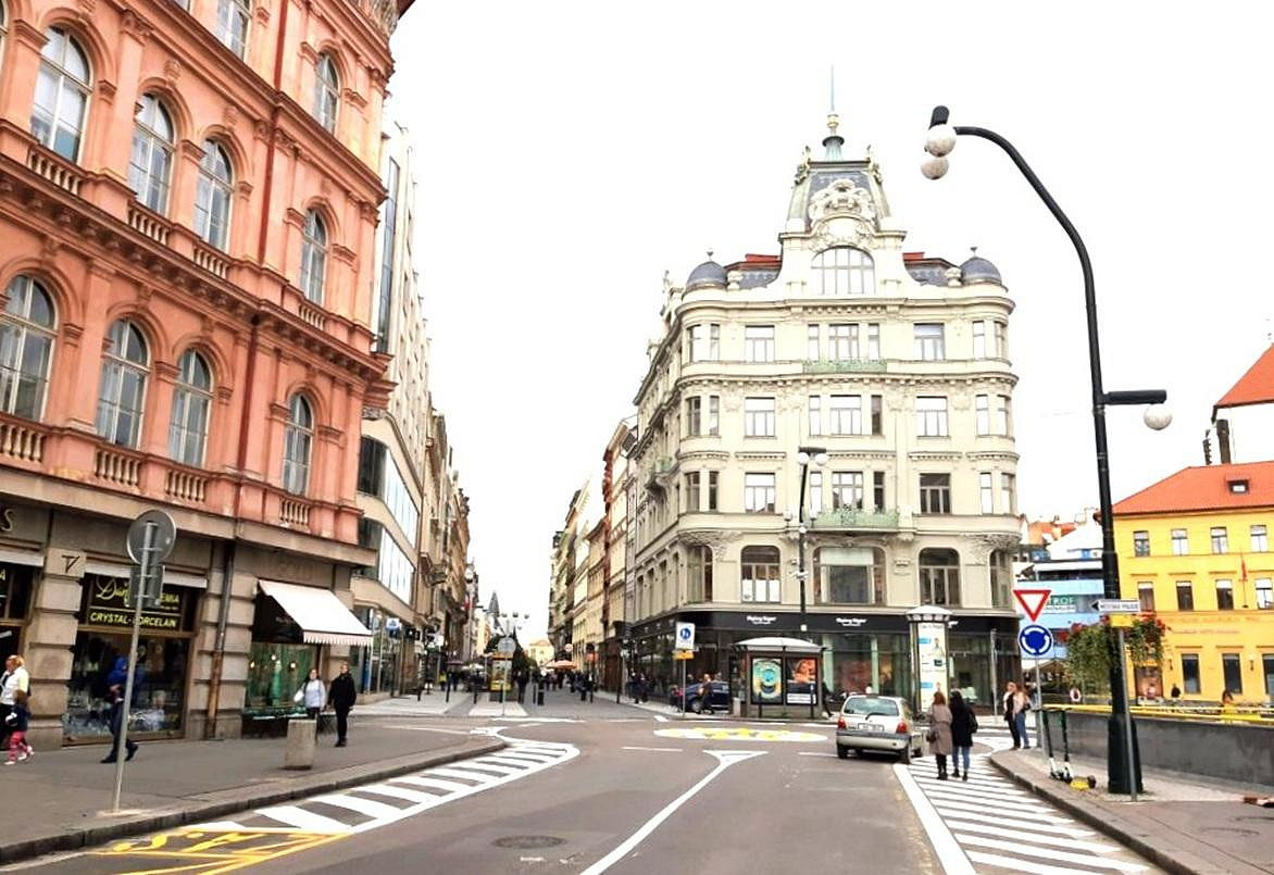 Pronájem obchodních prostor 195 m² — photo 3