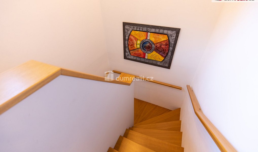 Prodej domu 249 m² s pozemkem 1 050 m², Praha – náhled fotky 11