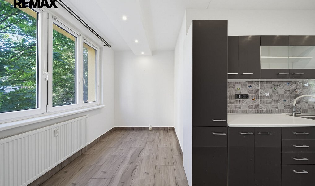 Prodej bytu 4+1 77 m², Chomutov – náhled fotky 19