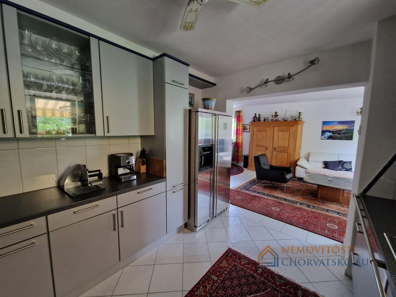 Prodej domu 220 m² s pozemkem 785 m² - Widok 5