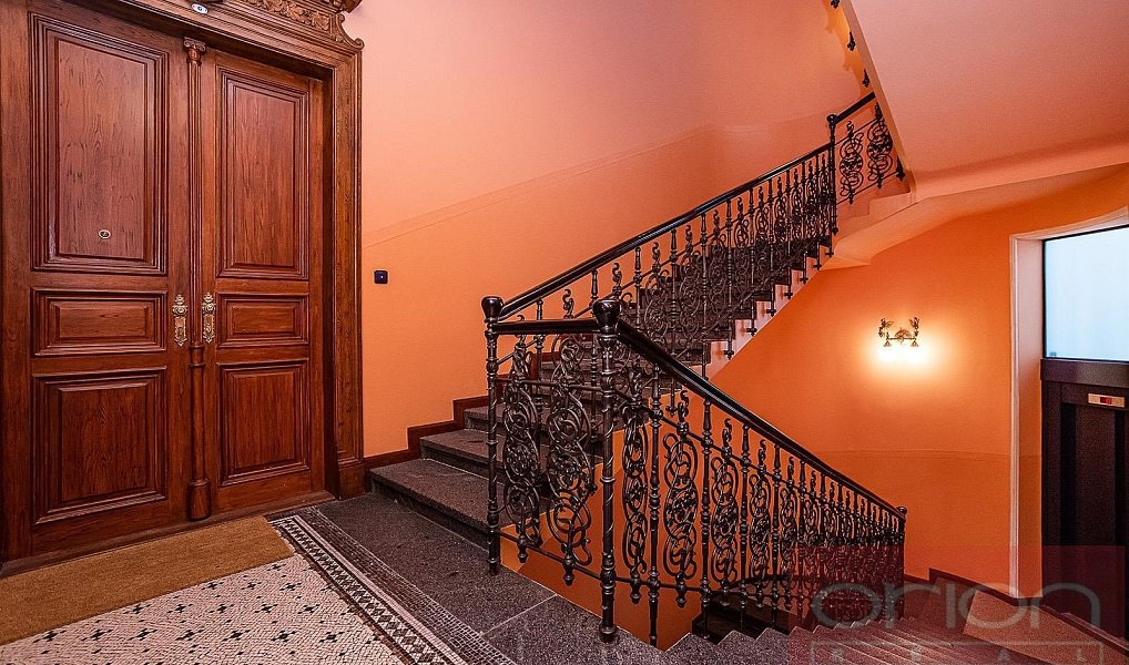 Pronájem bytu 4+1 151 m², Praha – náhled fotky 18