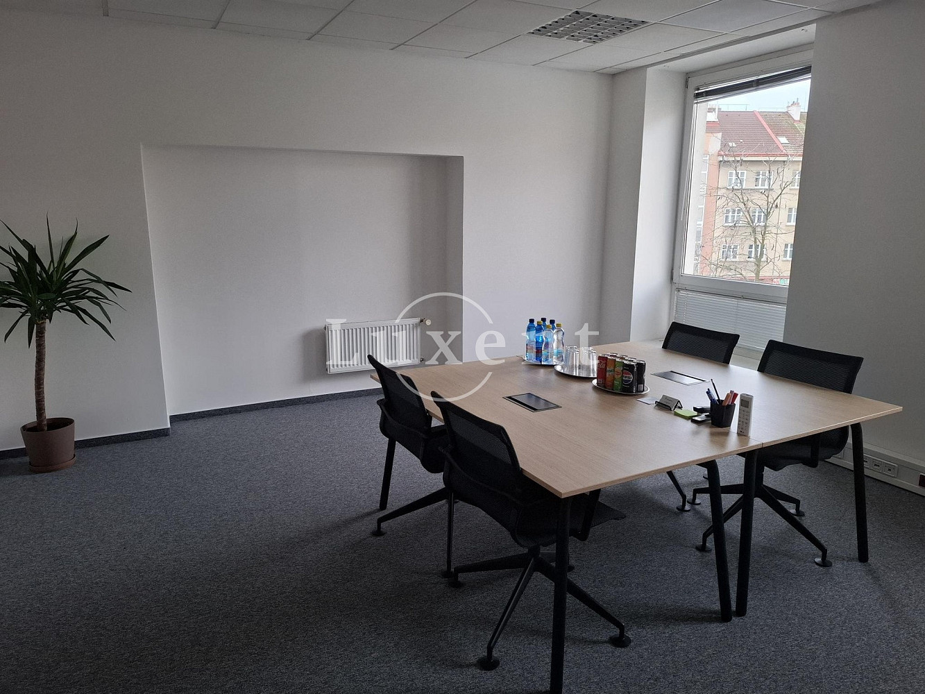 Pronájem kanceláře 191 m², Praha - Vysočany – pohled 2
