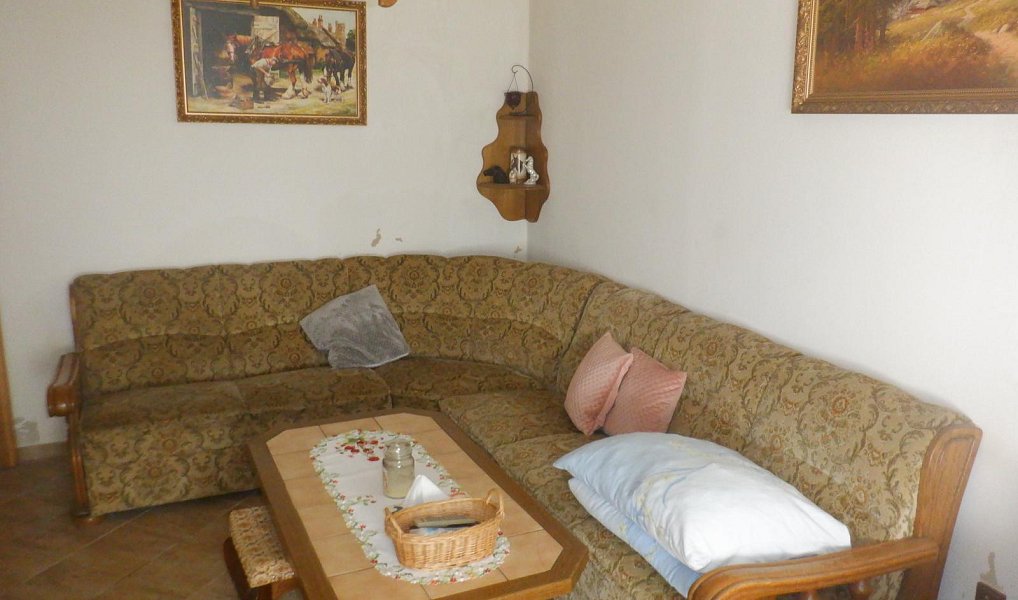 Prodej domu 240 m² s pozemkem 880 m², Chbany – náhled fotky 13