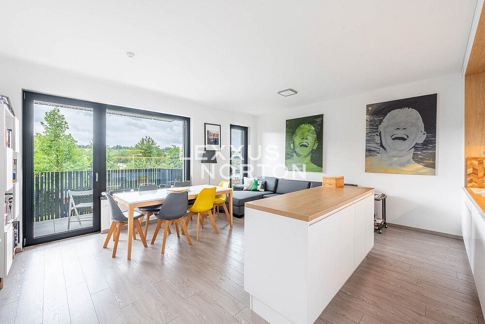 Pronájem bytu 4+kk 91 m²