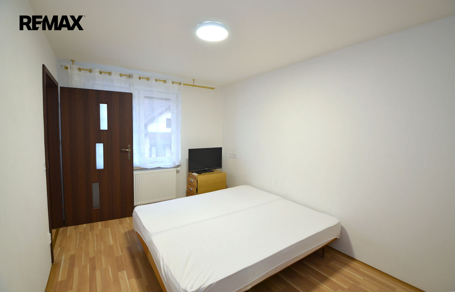 Pronájem bytu 2+kk 42 m² – fotografie 5