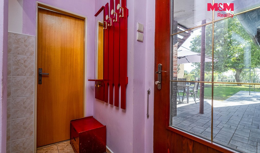 Prodej domu 275 m² s pozemkem 616 m², Činěves – náhled fotky 4