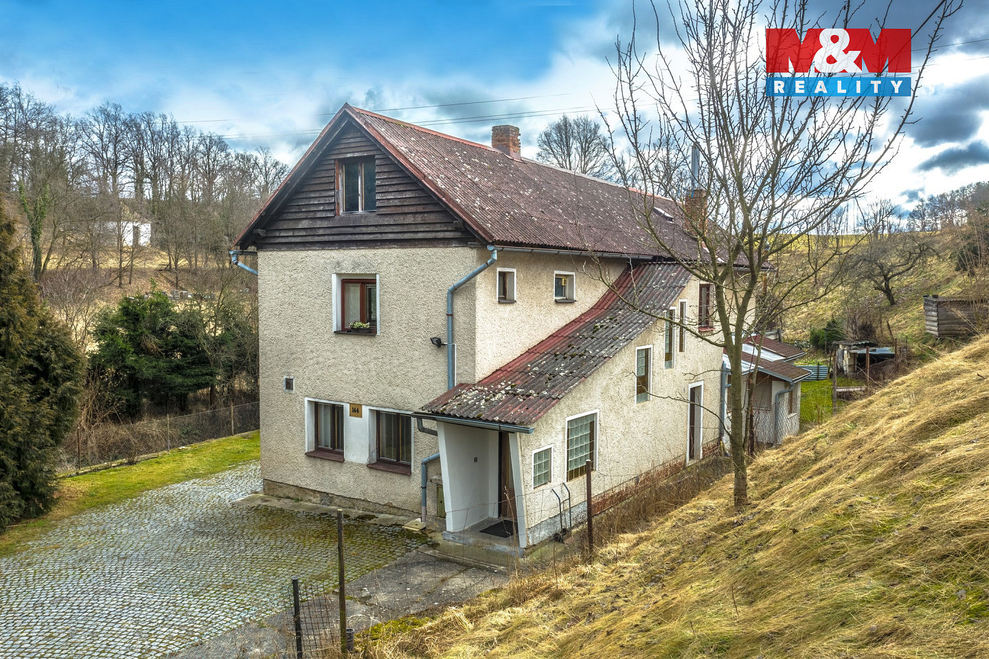 Prodej domu 212 m² s pozemkem 3 392 m² – pohled 2