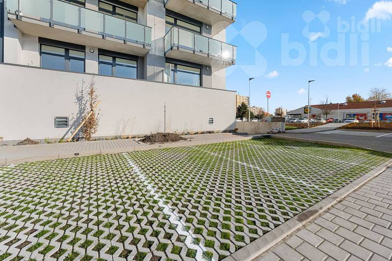 Pronájem venkovního parkovacího stání - americká kladno — photo 3