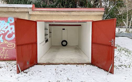 Garáž - Praha 6, Ve struhách, Praha 6