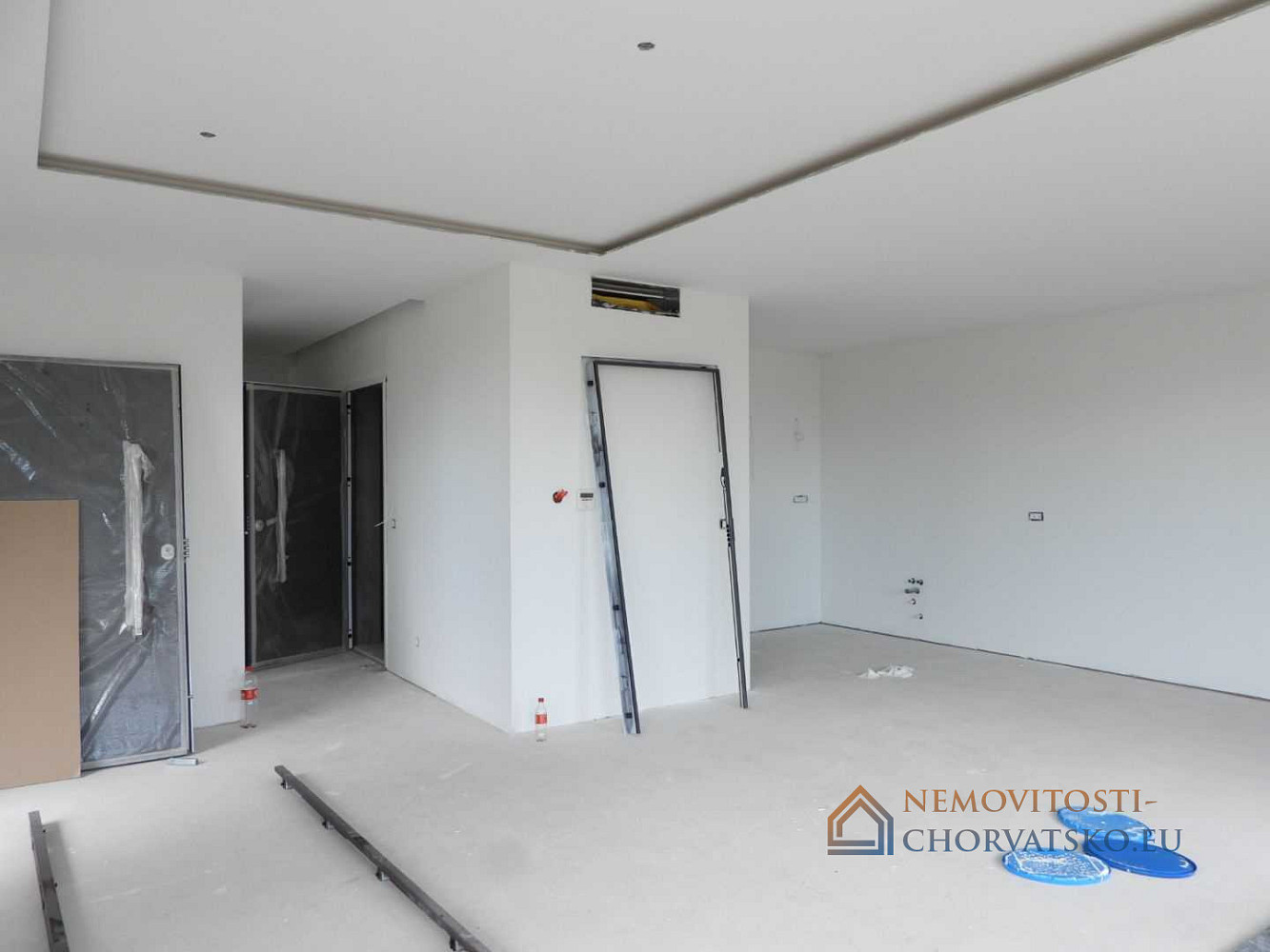Prodej bytu 1+kk 129 m² – další