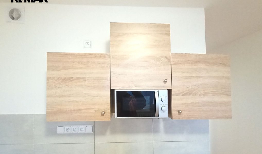 Pronájem bytu 1+kk 19 m², Lubná – náhled fotky 11