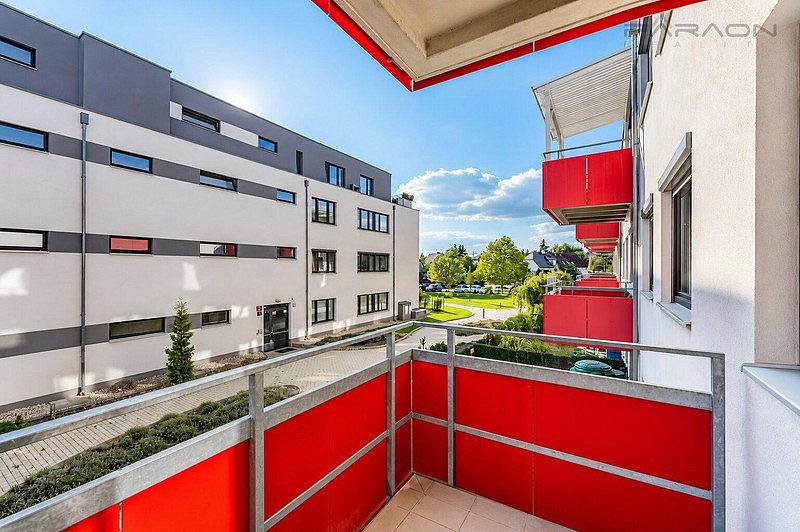 Pronájem bytu 1+kk 32 m²