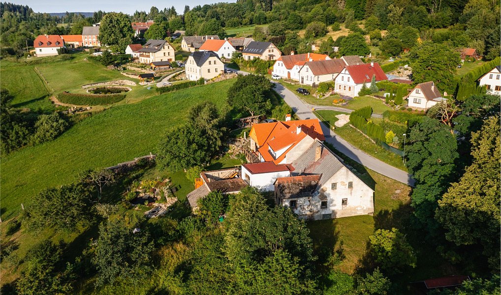 Prodej chalupy 259 m², Horní Stropnice – náhled fotky 5