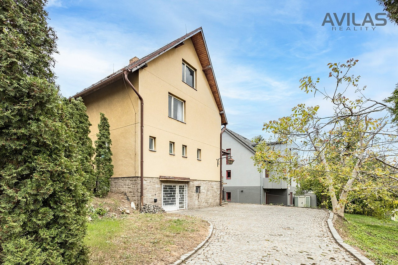 Prodej domu 318 m² s pozemkem 612 m² rezervováno
