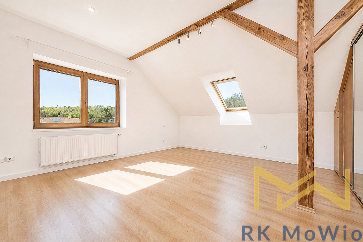 Pronájem domu 410 m² s pozemkem 1 036 m² — photo 4