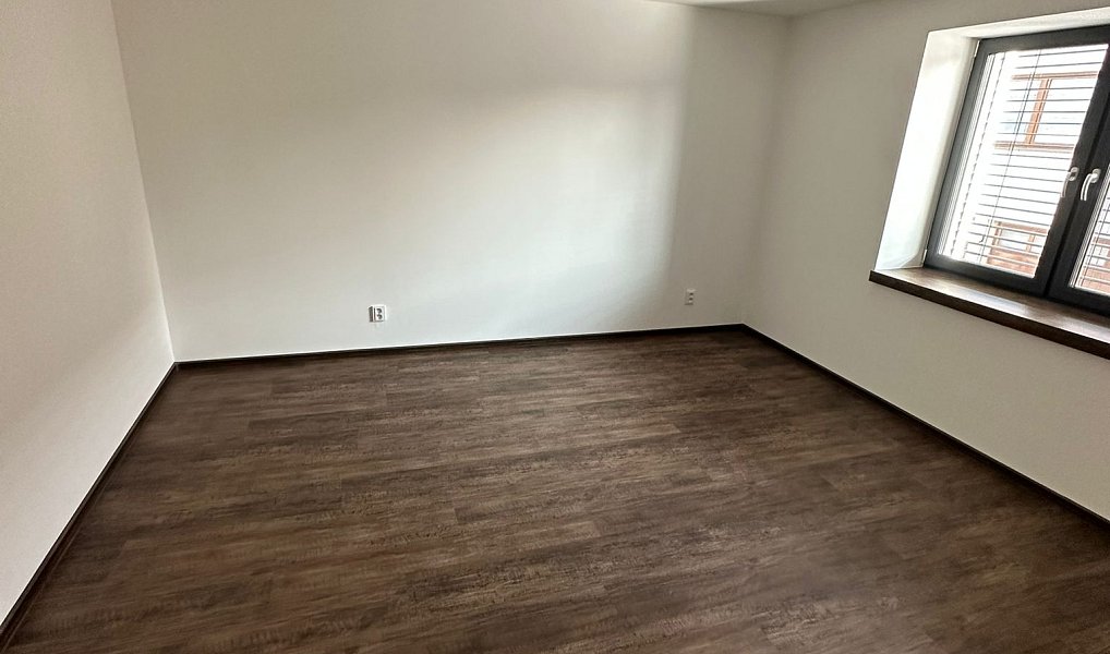 Pronájem bytu 2+kk 55 m², Uherské Hradiště – náhled fotky 2
