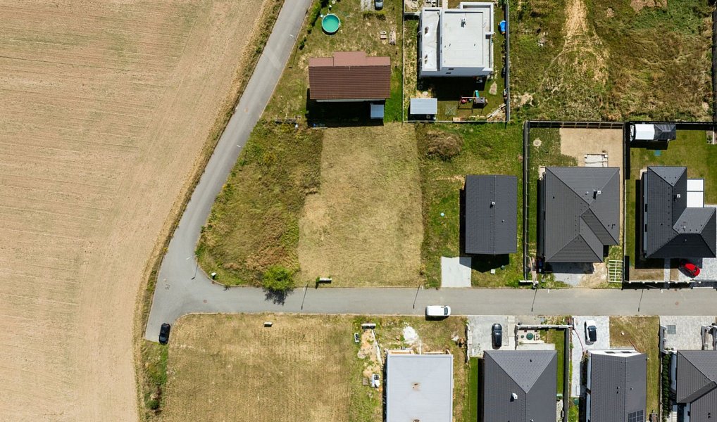 Prodej stavebního pozemku 640 m², Střítež – náhled fotky 10
