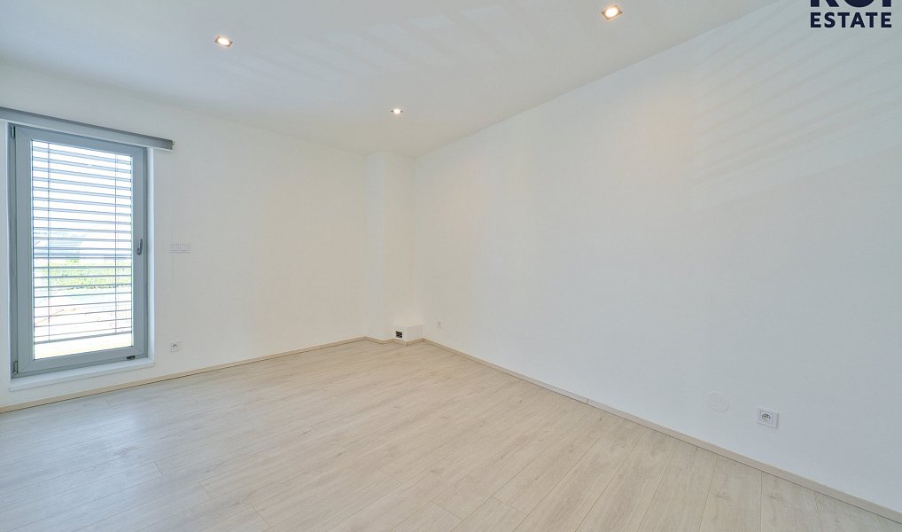 Prodej domu 140 m² s pozemkem 133 m², Rosice – náhled fotky 27