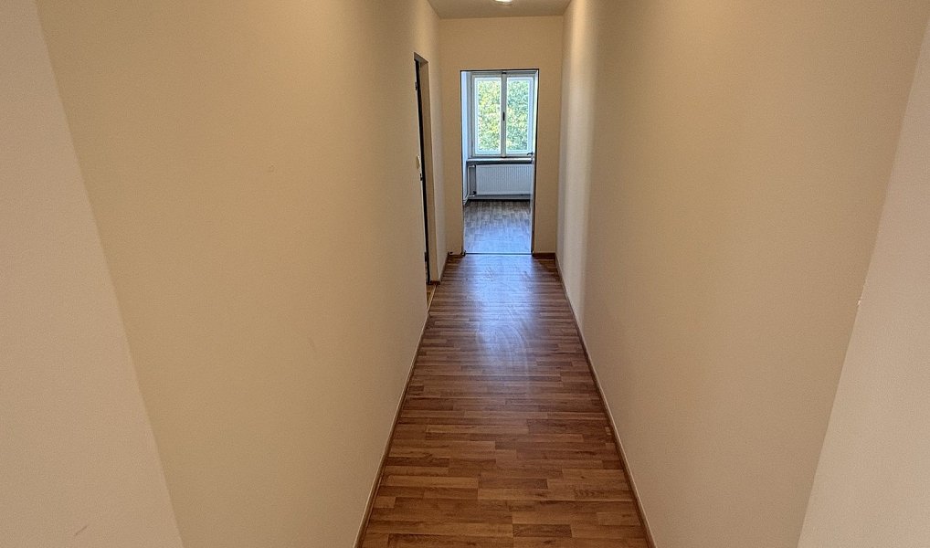 Pronájem bytu 3+1 75 m², Hostinné – náhled fotky 10