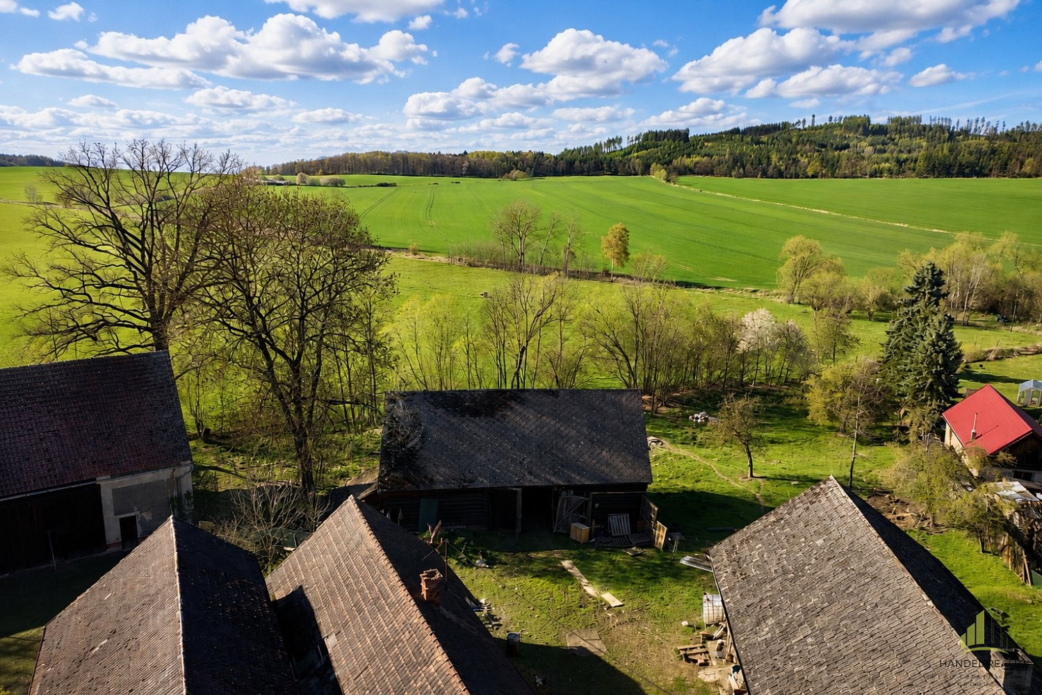 Prodej stavebního pozemku 4 033 m²