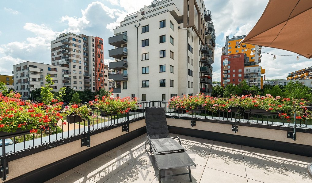 Prodej bytu 2+kk 60 m², Praha – náhled fotky 21