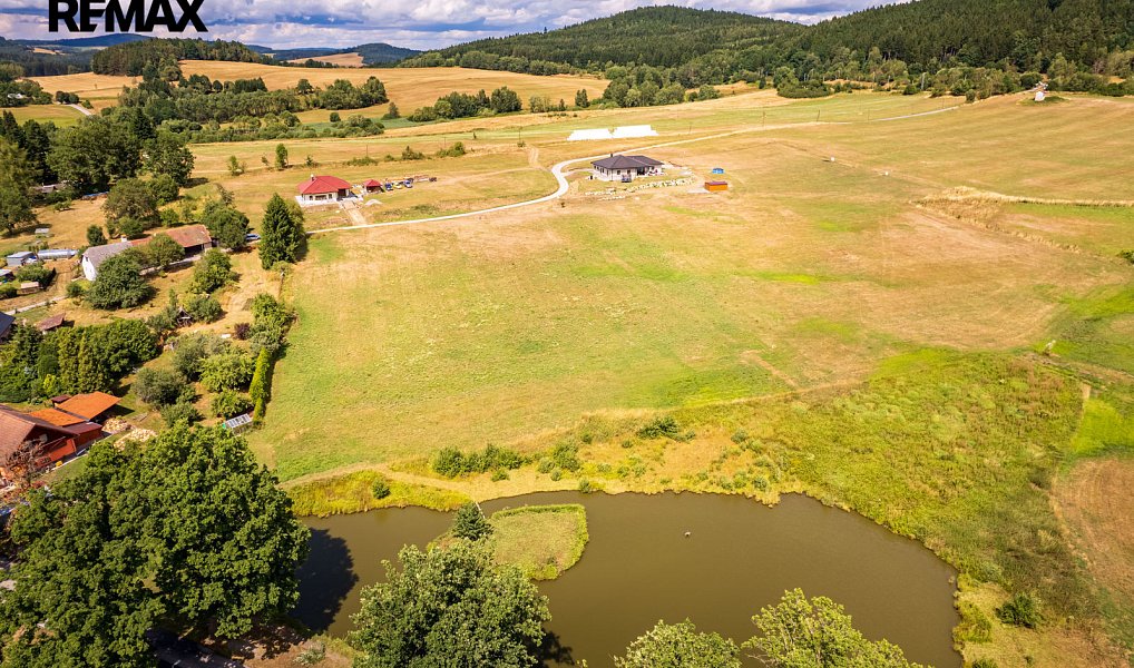 Prodej stavebního pozemku 4 020 m², Horní Dvořiště – náhled fotky 8